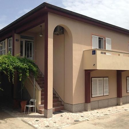 Summer Rooms Baska Exterior foto